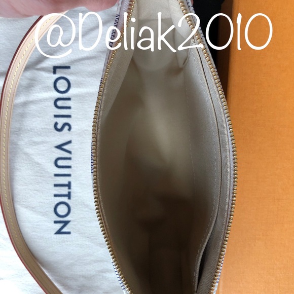 SOLD! NWT LV Pochette Accessoires Damier Azur - Picture 7 of 8